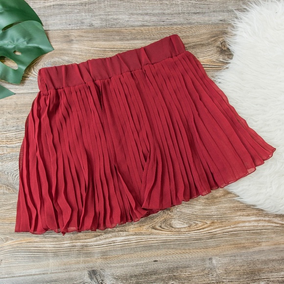 lola Dresses & Skirts - Lola red pleated skirt